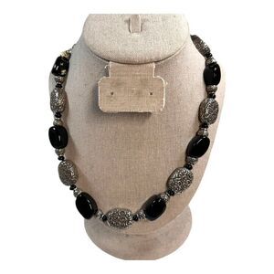 Beautiful Brighton Full Moon Rising Black Jet silver tone necklace Black Onyx